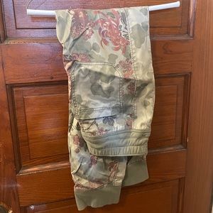 Anthropologie Joggers/Cargo pants